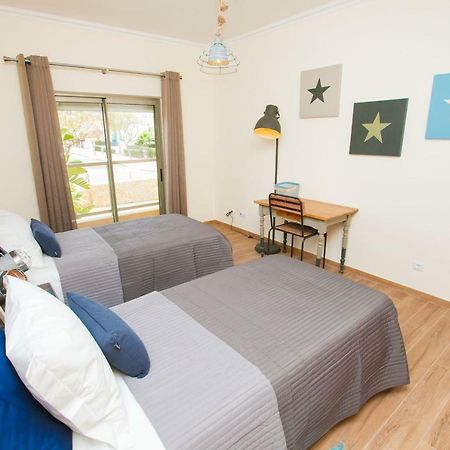 Modern Luxury Apartment Near Harbor Of Albufeira Ngoại thất bức ảnh