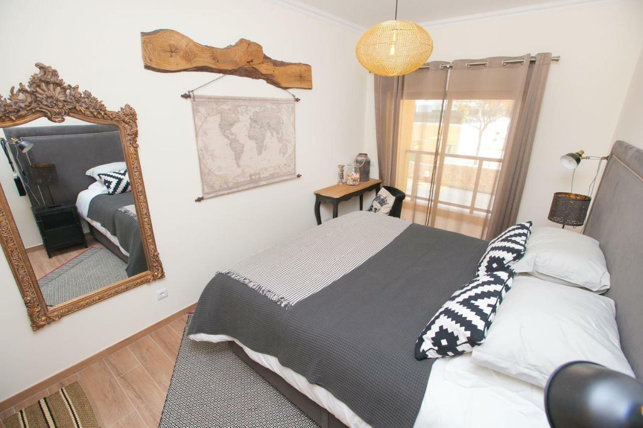 Modern Luxury Apartment Near Harbor Of Albufeira Ngoại thất bức ảnh