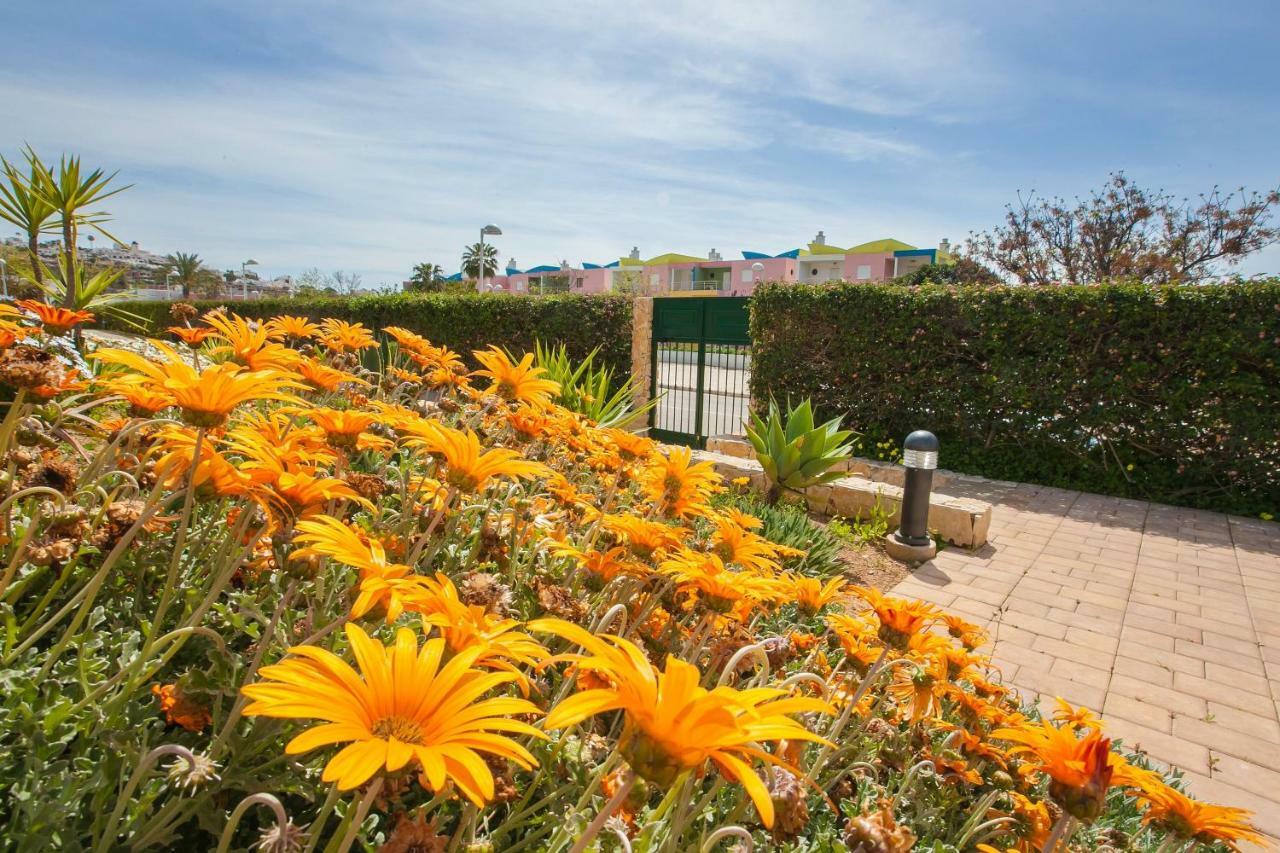 Modern Luxury Apartment Near Harbor Of Albufeira Ngoại thất bức ảnh